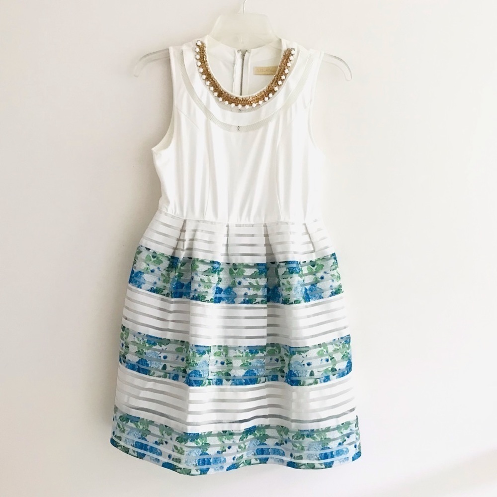 Neslay Designer | Floral Skater Dress Womens S Small White Sleeveless Stretch